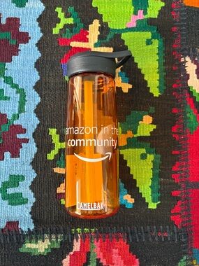 NWT CamelBak eddy+ 25oz Water Bottle with Straw - Amazon Community Logo
